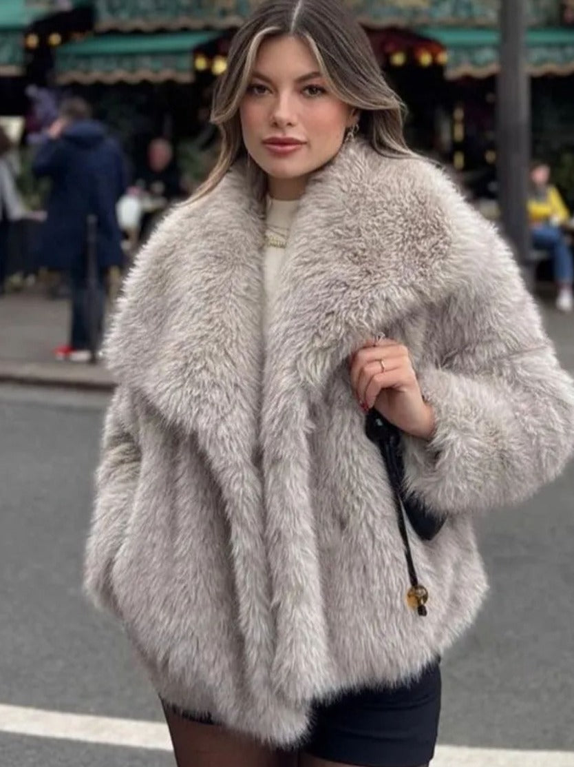 Winter coat that delivers warm comfort with a stylish, modern look — perfect for cold days.